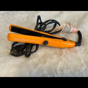 Paul Mitchell mini traveling flat iron
